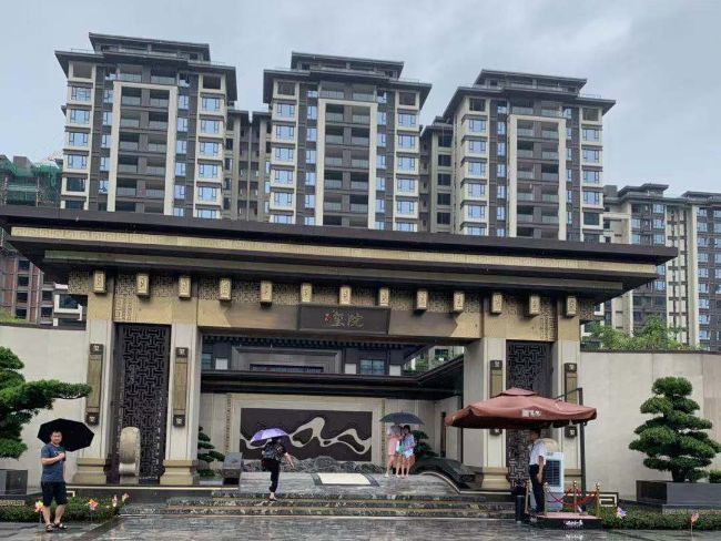 璽院玻璃陽臺欄桿工程案例 璽院玻璃陽臺欄桿工程案例