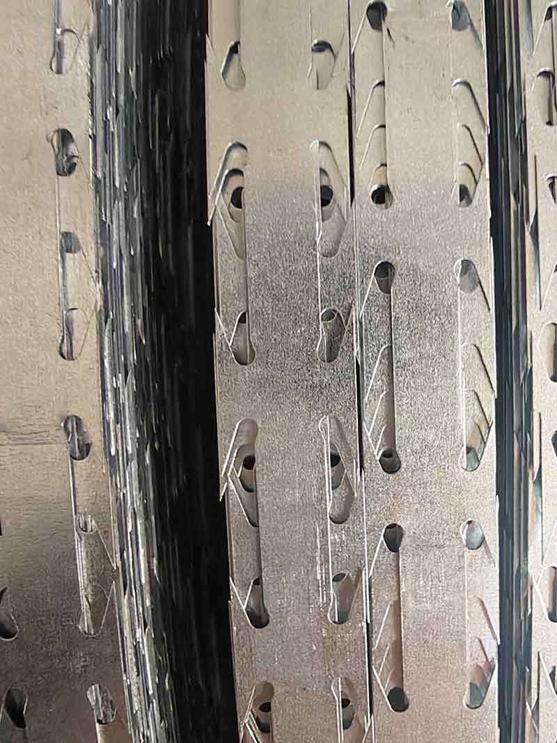Razor wire