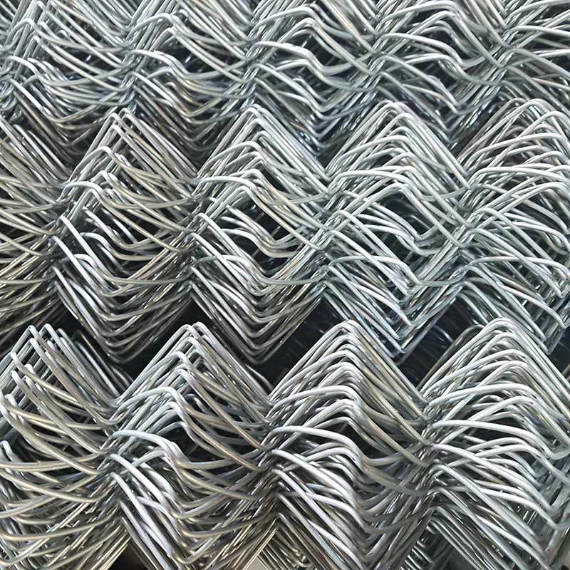 chain link fence ; diamond mesh