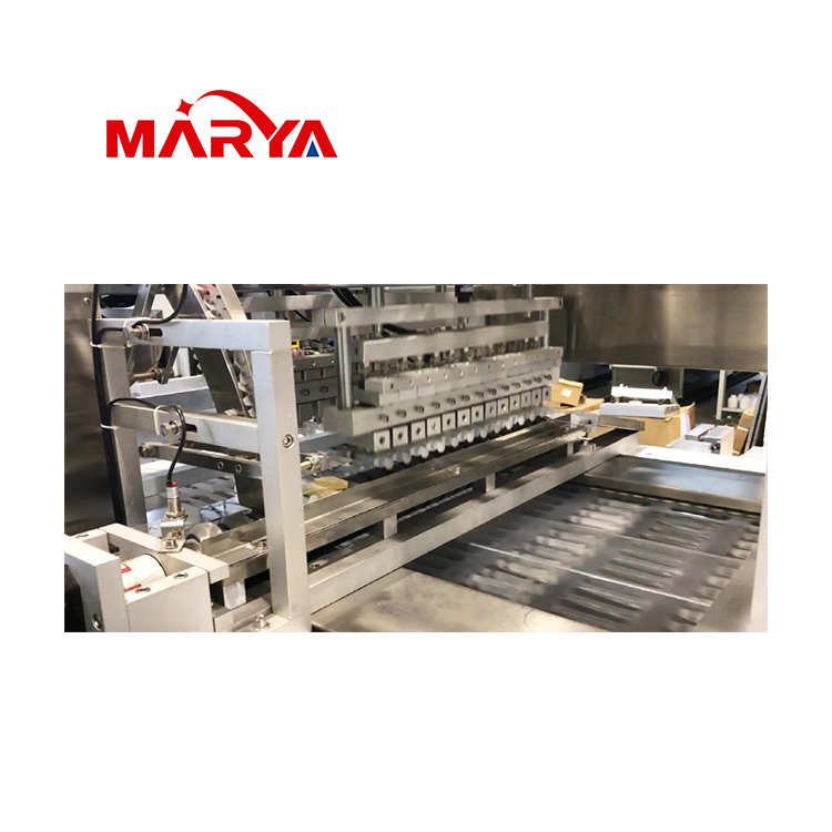 Máquina de envasado en blíster para jeringas