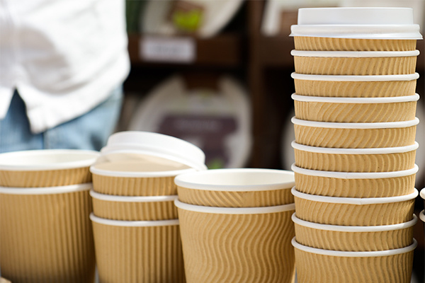What is the difference between a single-layer paper cup and a double-layer paper cup?
