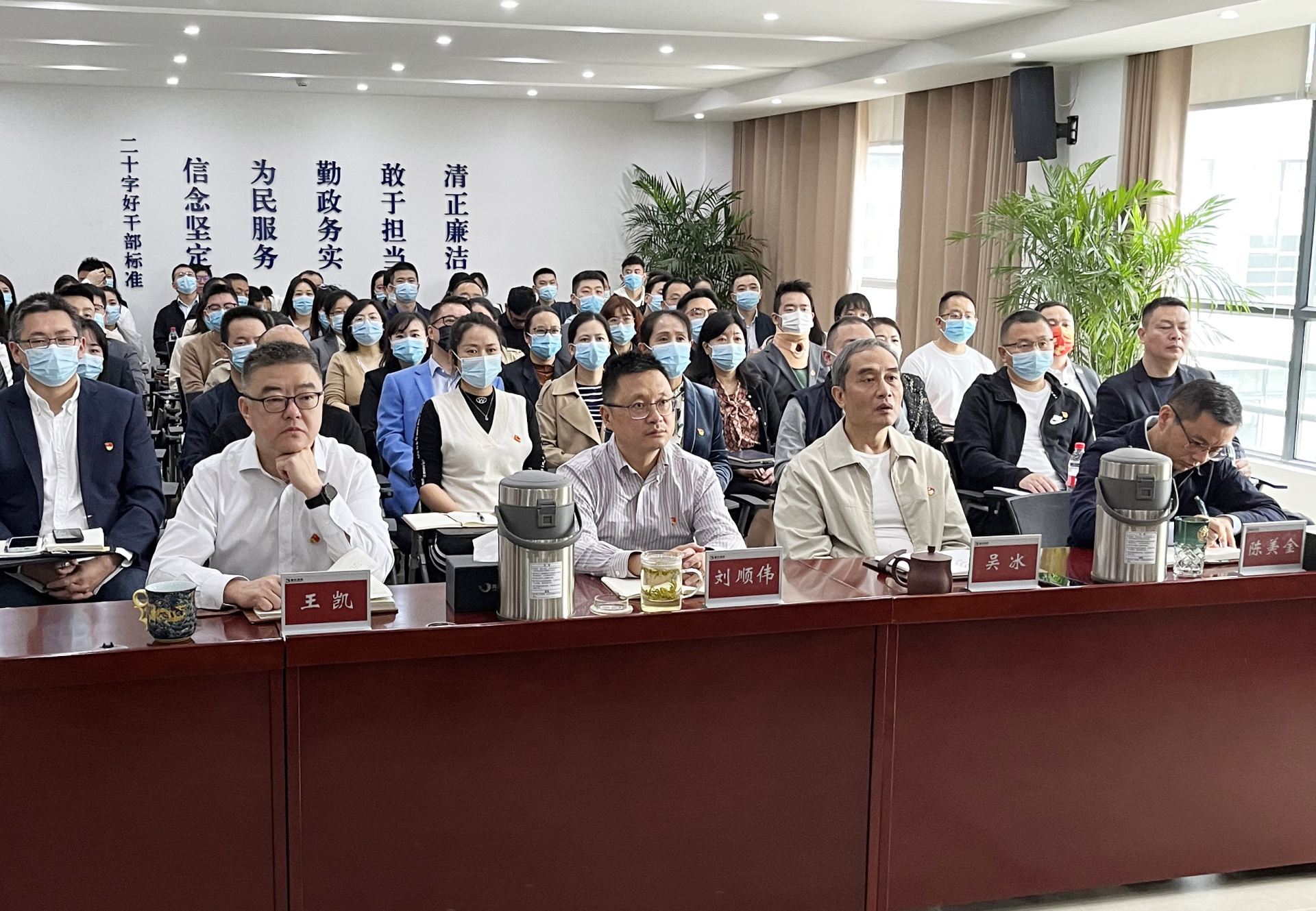 倍受鼓舞 黨的二十大報(bào)告在重慶高科引發(fā)熱烈反響
