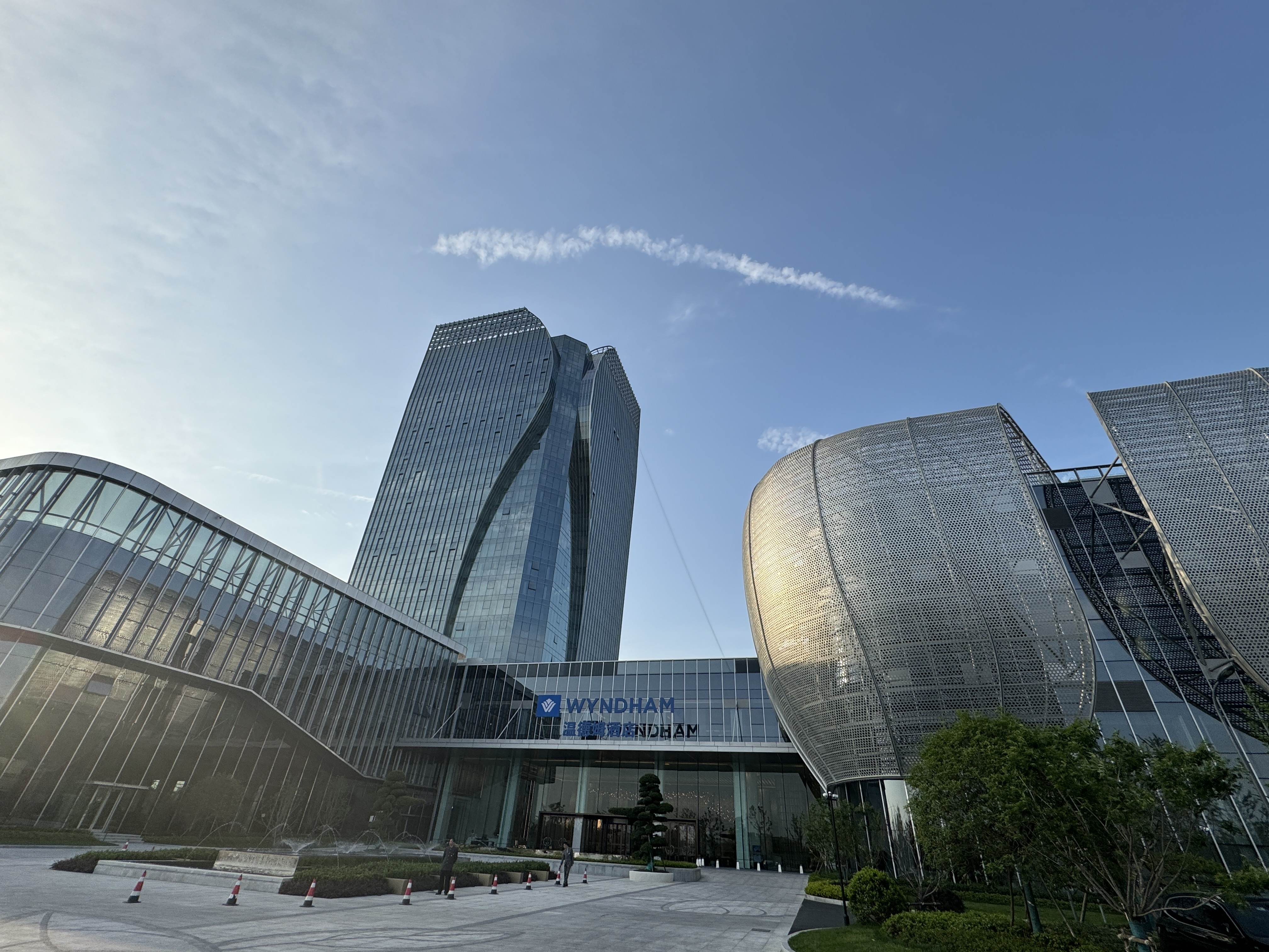 china gradient glass for commercial buildings