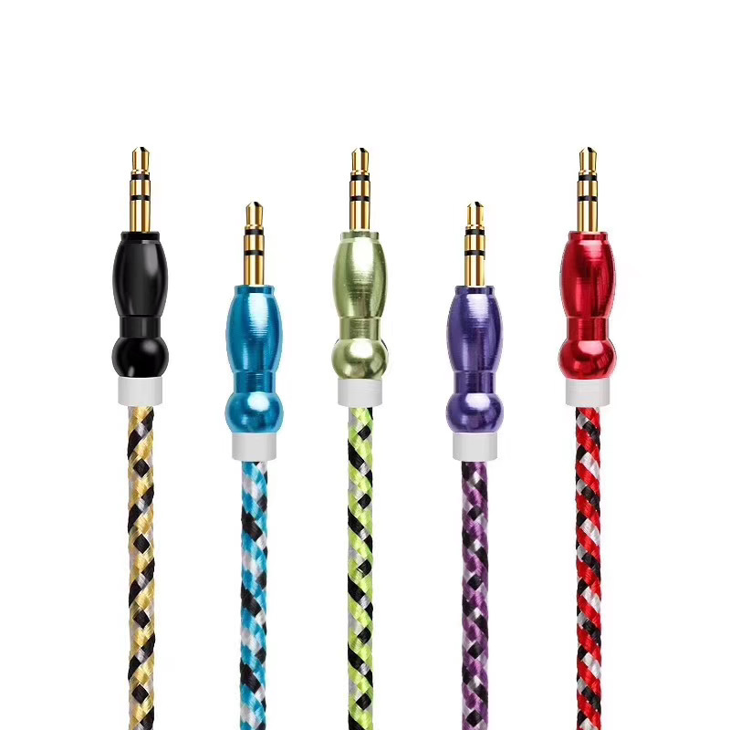 Cotton braided stereo audio cable with 3.5 mm connectors