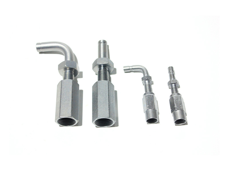 Expanding core connector