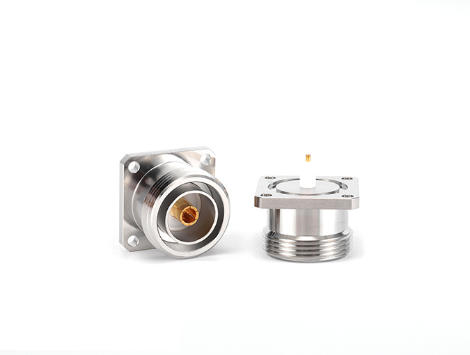 L29 Female Flange Connector Terminal