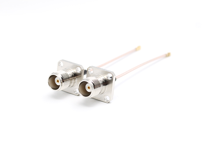 电缆组件TNC母头法兰安装和IPEX接RG178电缆长度75MM 电缆组件TNC母头法兰安装和IPEX接RG178电缆长度75MM