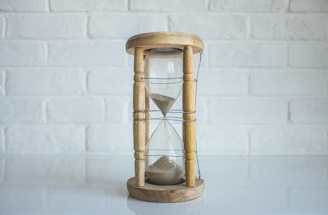 Art and Function: Exquisite Hourglass Collections on Display Art and Function: Exquisite Hourglass Collections on Display