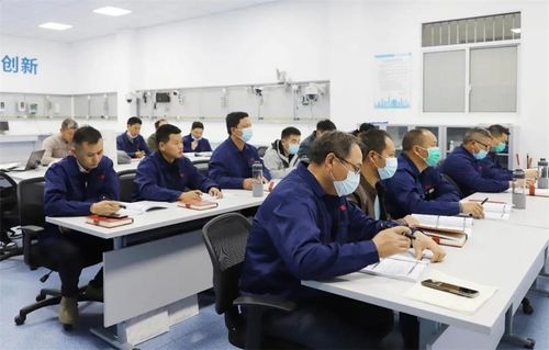 Técnicos de ZTM aprenden nuevas tecnologías