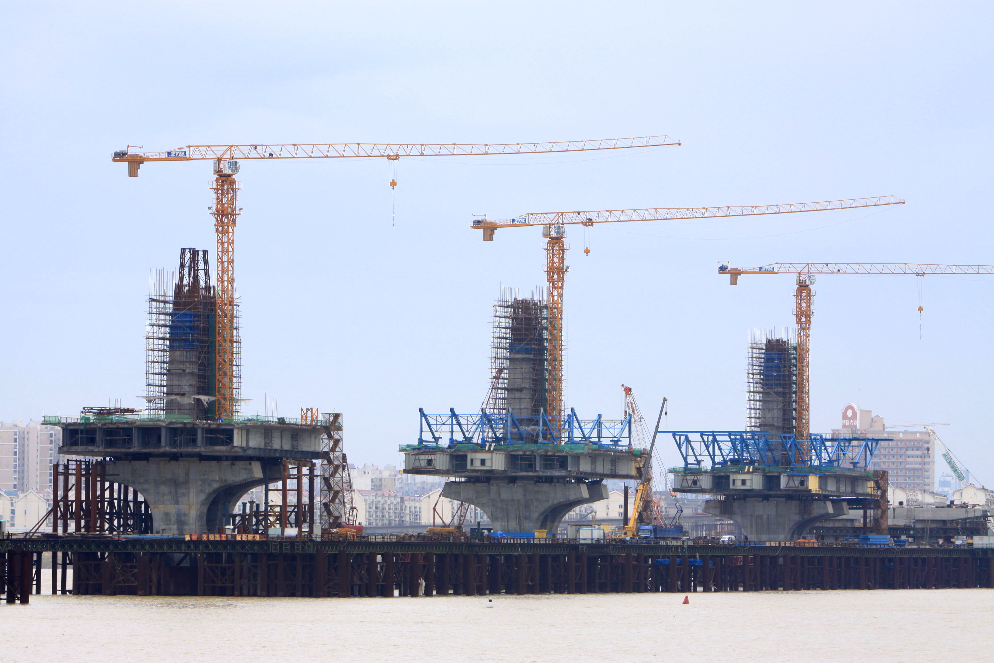 Precautions for purchasing tower crane mast section