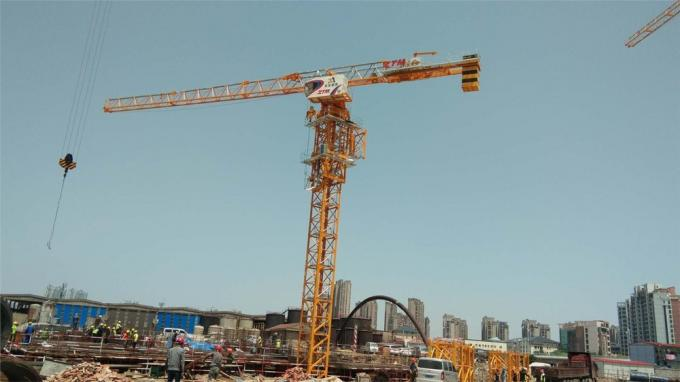 ZTT186 Flattop Tower Crane 8t Capacity 65m Jib Length 1.7t Tip Load Hoisting Equipment