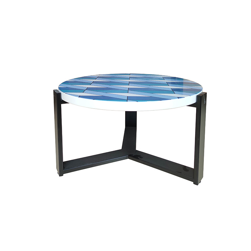 Round table