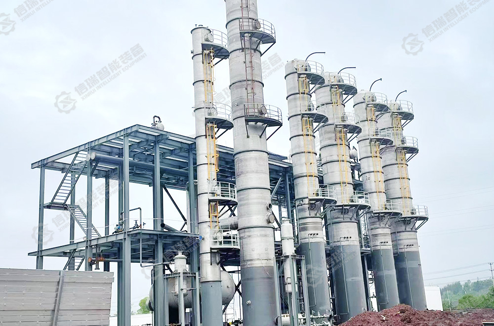 Oil and grease recovery tower