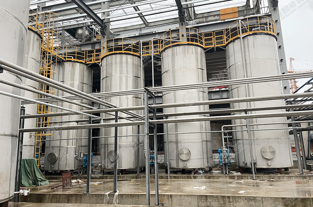 Stainless steel storage tank