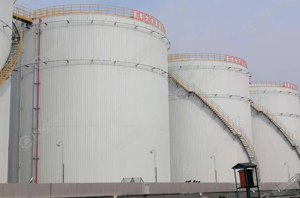 Large storage tanks