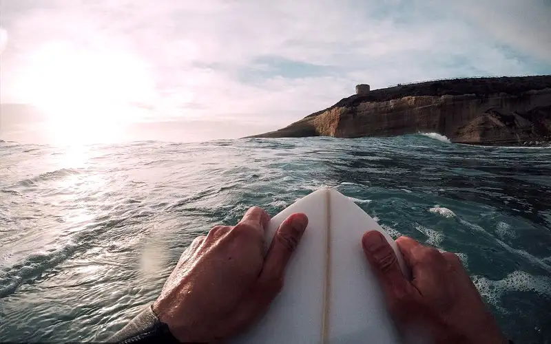 Difference Between Wakeboarding and Surfboarding