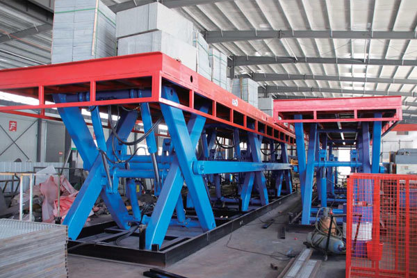 The fixed scissor lifting platform has stable structure