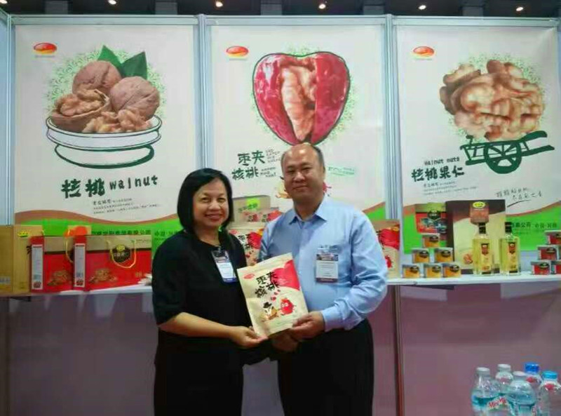 Huayang product walnut traveled to Thailand