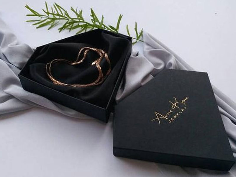 Jewelry box Jewelry box