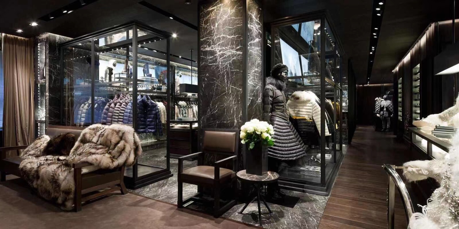 【正矿意大利灰网】 意大利品牌moncler 【正矿意大利灰网】 意大利品牌moncler