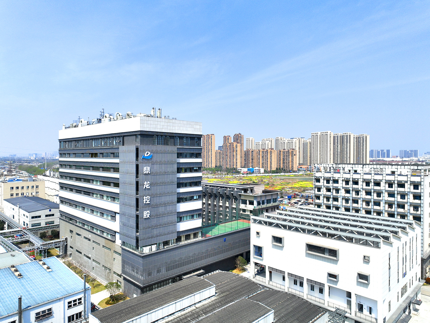 榧庨緳鑲′唤锛氬叧浜庢帶鑲″瓙鍏徃鎷熺敵璇峰湪鍏ㄥ浗涓皬浼佷笟鑲′唤杞绯荤粺缁堟鎸傜墝鐨勫叕鍛? title=