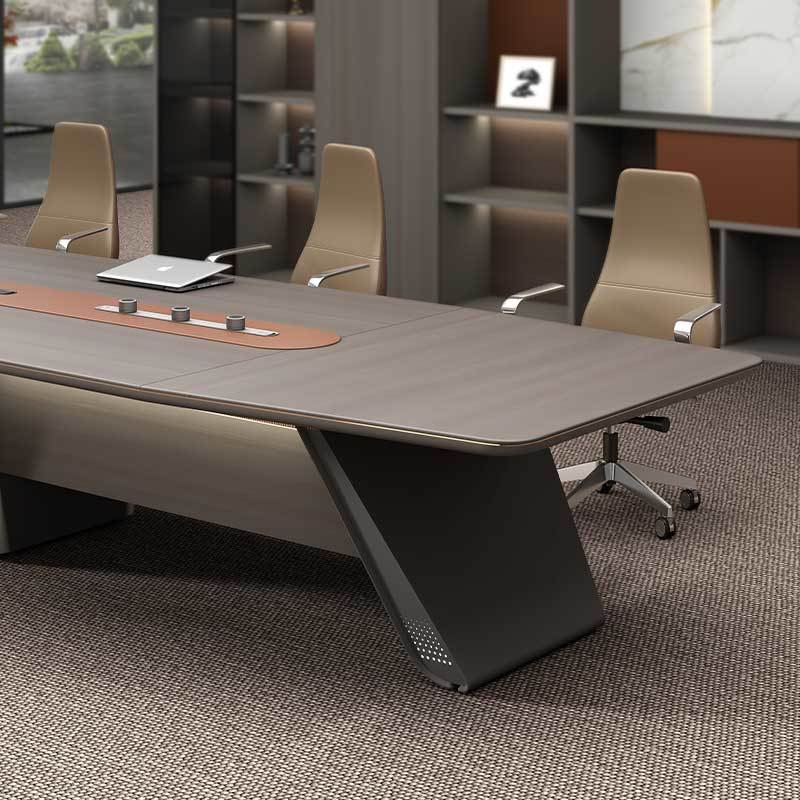 The Ultimate Guide to Choosing Your Executive Table: Elevate Your Workspace with Style and Functionality