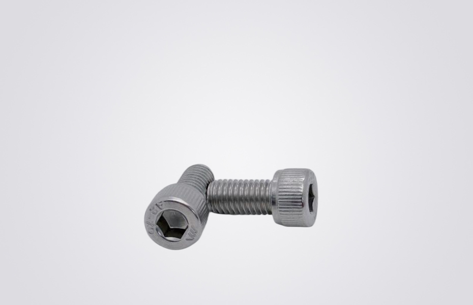 Pulling screws
