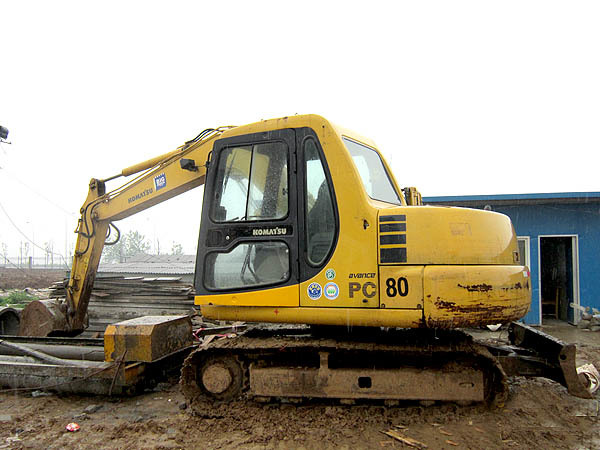 PC80挖掘機