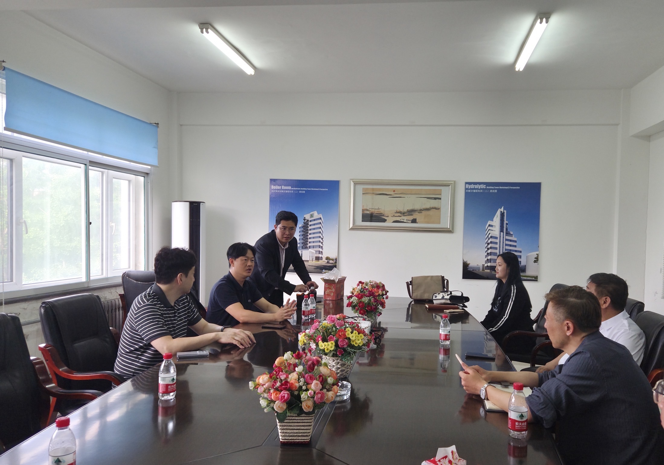 Korean customers visit Dalian Daping Oil CHEMICALS Co., Ltd.