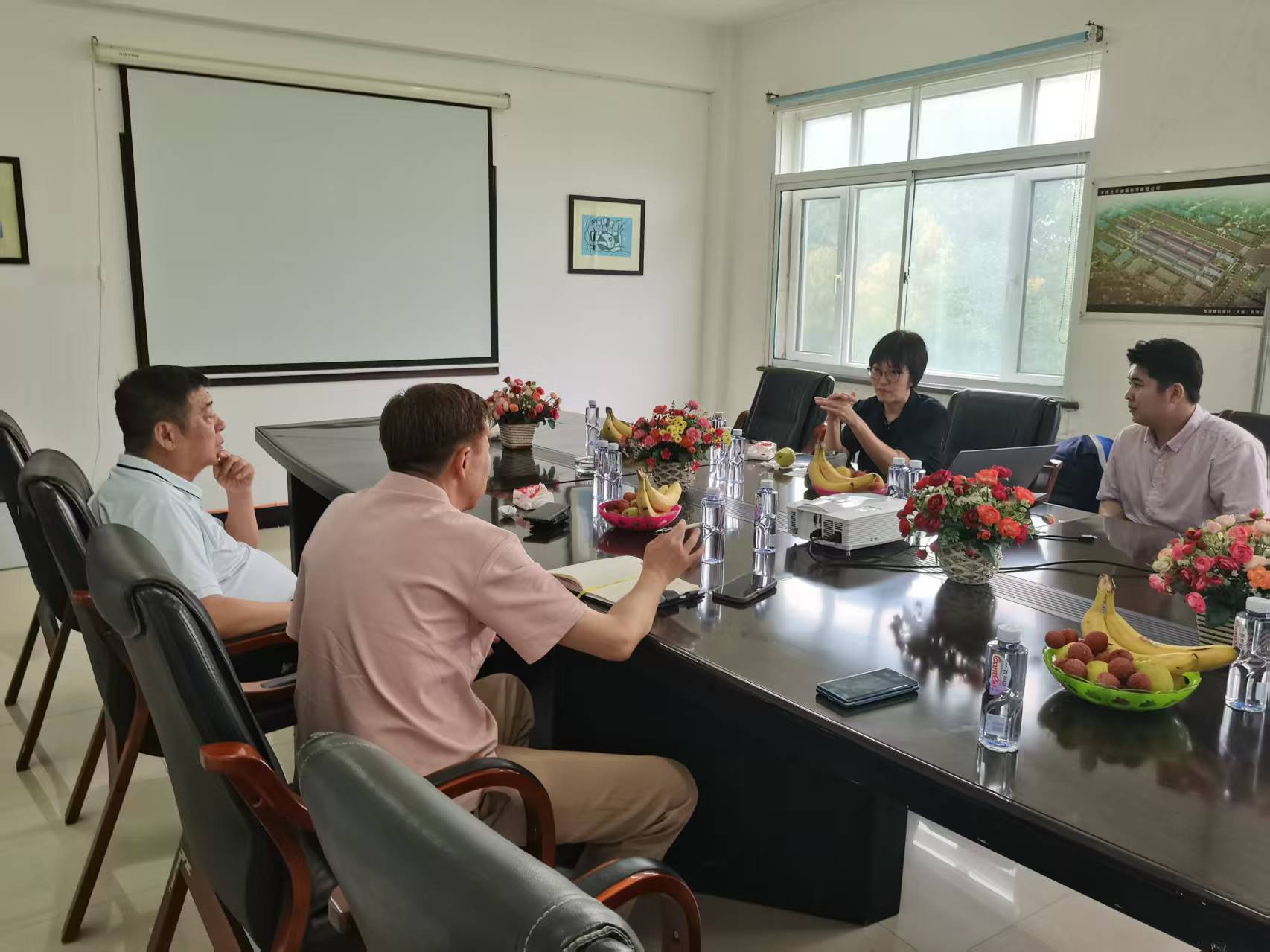 Korean customer visited to learn about soybean oil distilled fatty acid products and established close cooperation.