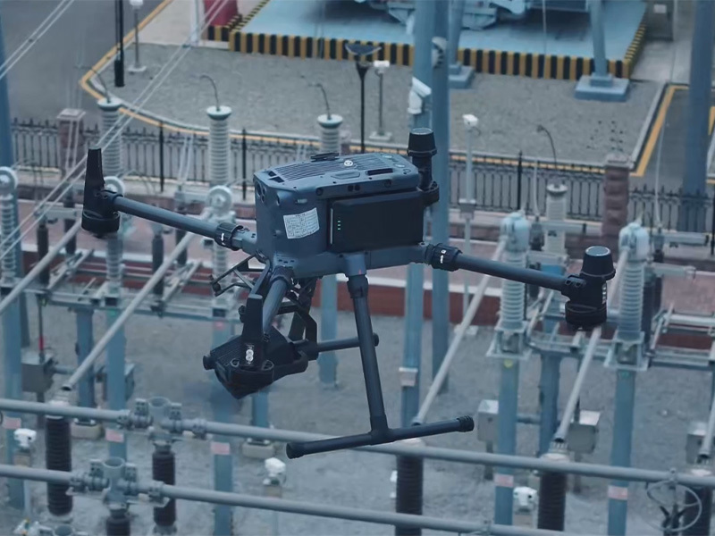 巴西 ±800kV 换流站-四足机器人