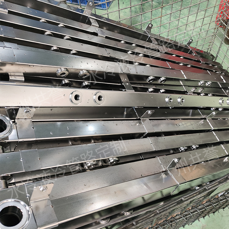 Gongyu 304 stainless steel water-cooled liquid-cooled square tube distributor pipeline customization