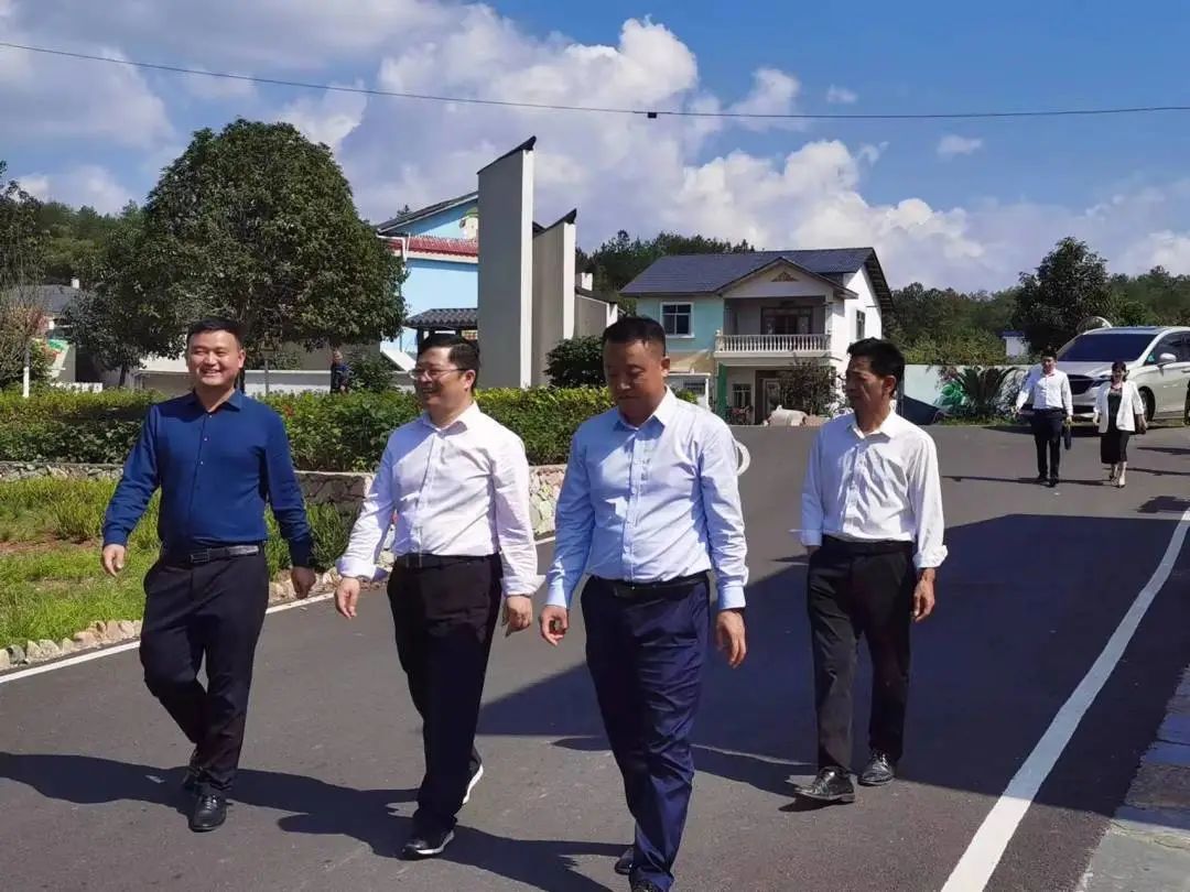 俞文生在寻乌县调研时强调：推动集团乡村振兴帮扶工作取得更惠民、更可持续成效