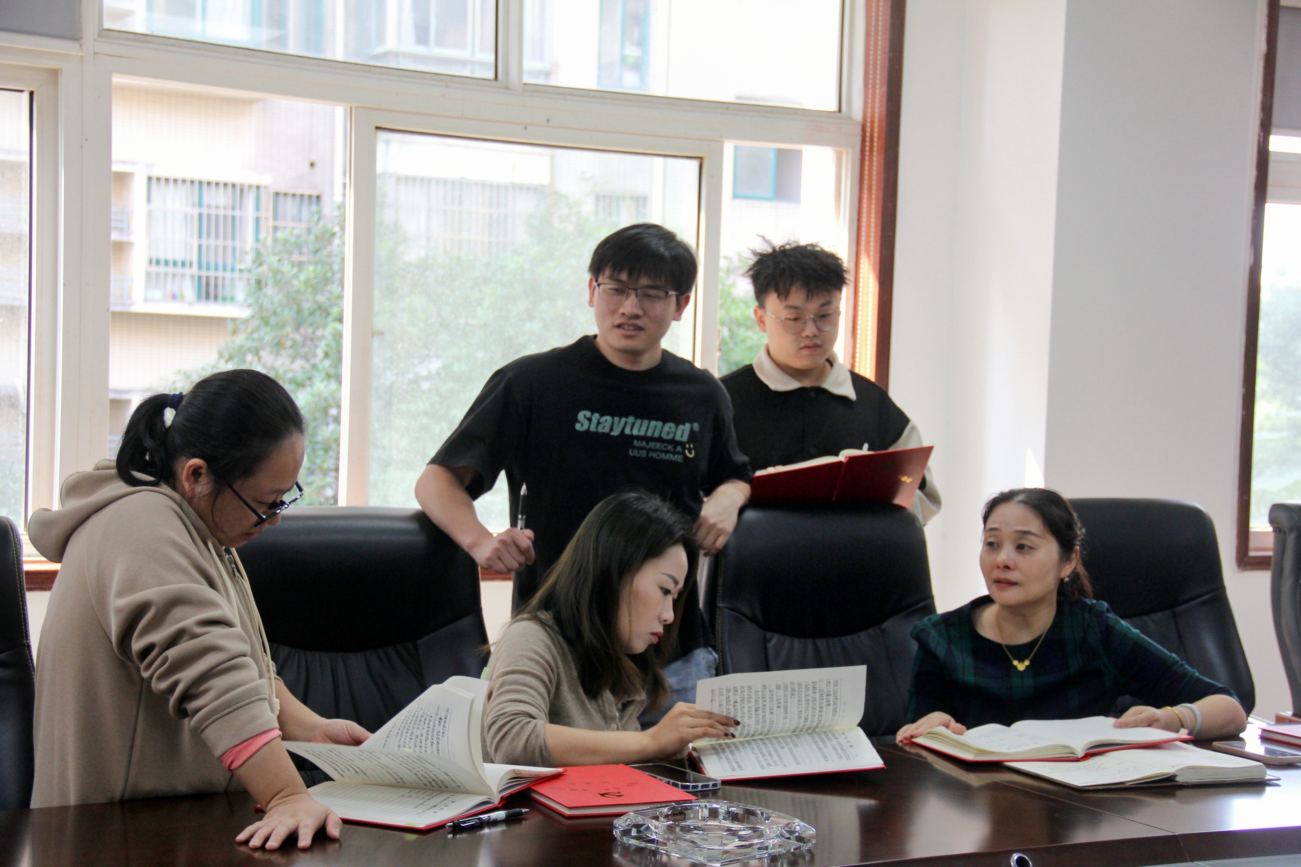 【新时代赣鄱先锋】江西建工安装涂妍：甘当党务工作“老黄牛”