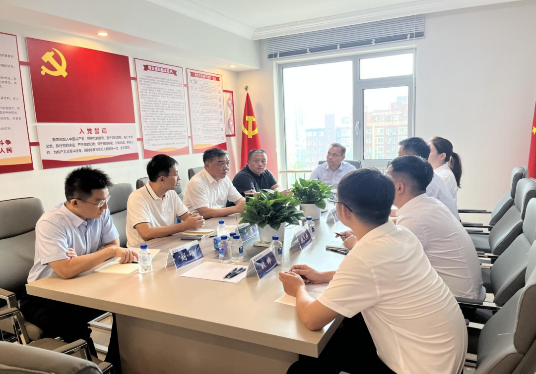 定位精准 侧重协调 整合资源 林绍华深入集团公司华北区域总部调研
