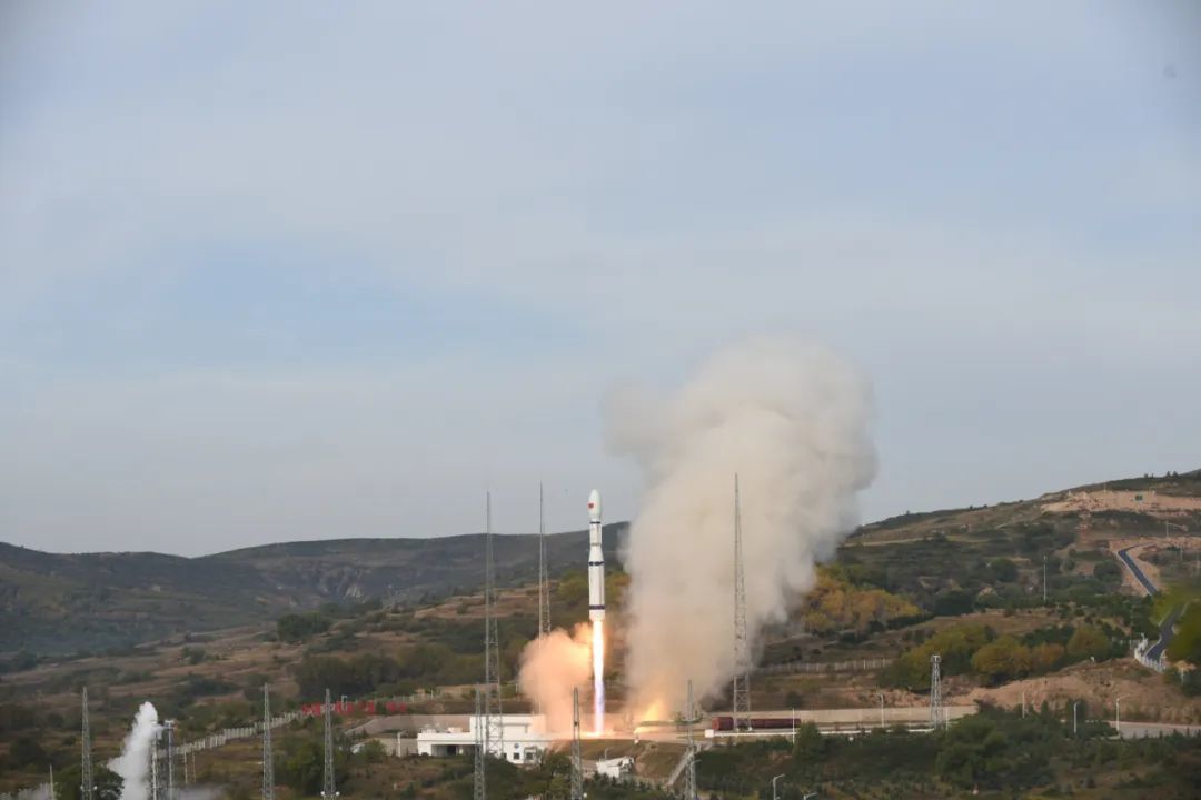 Long March 6 launch vehicle successfully launched with three satellites