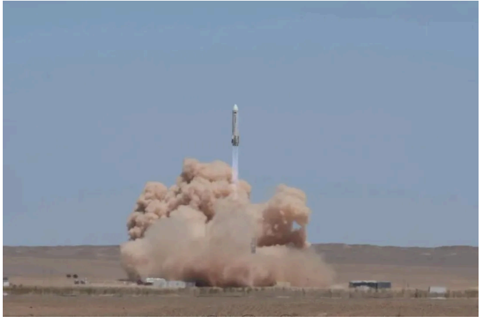 China Successfully Completes Its First 10 km-level Vertical Takeoff and Landing Flight Test of Reusable Launch Vehicle!