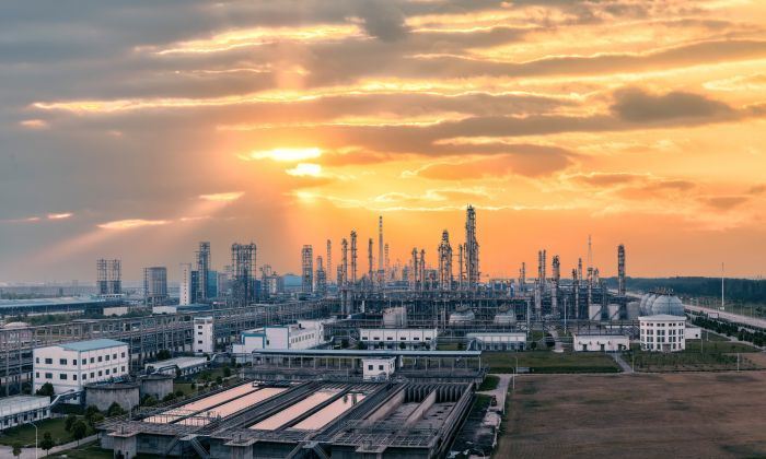 The value added value of the chemical industry fell 4.7 percent year-on-year in the first half of the year
