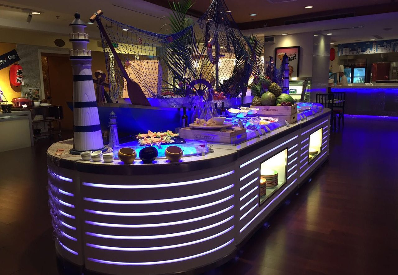CROWNE PLAZA HOTELS & RESORTS