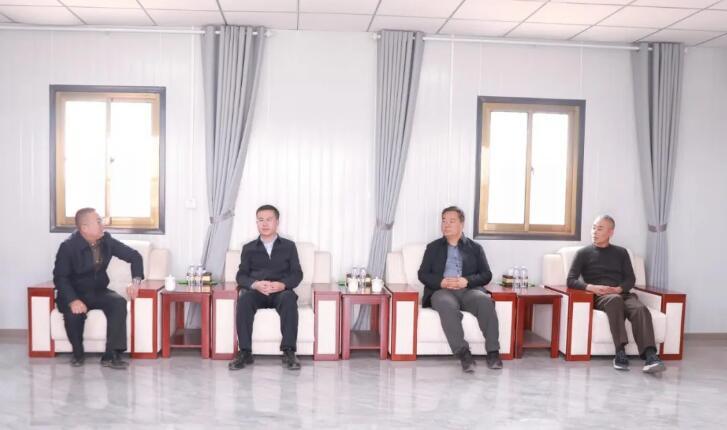 Li Rui investigates the situation of industrial enterprises and project construction