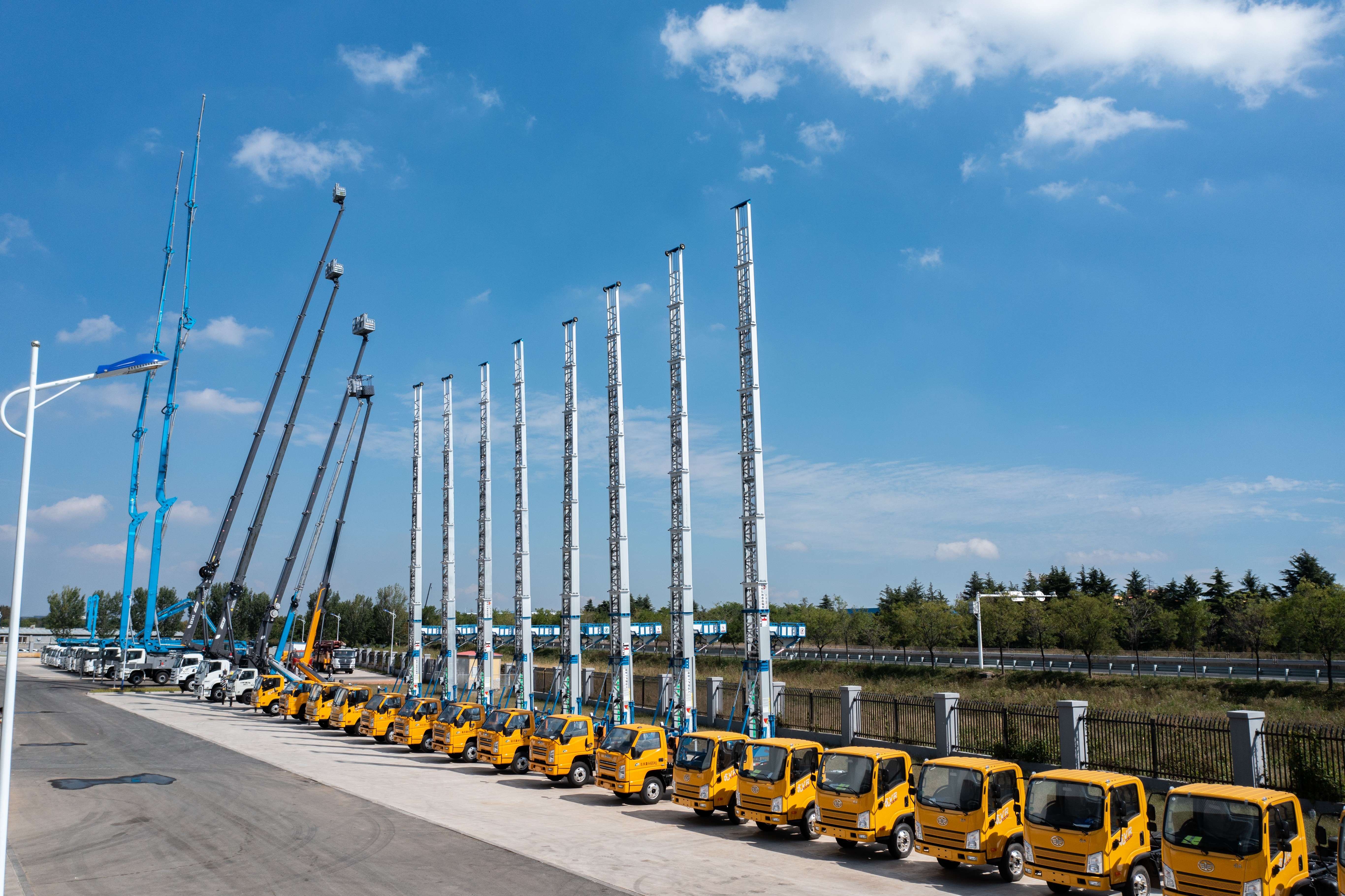 Domestic and Foreign Construction Machinery: Who Will Dominate the Future Market? - Where Will the Concrete Pump Truck Market Go from Here?