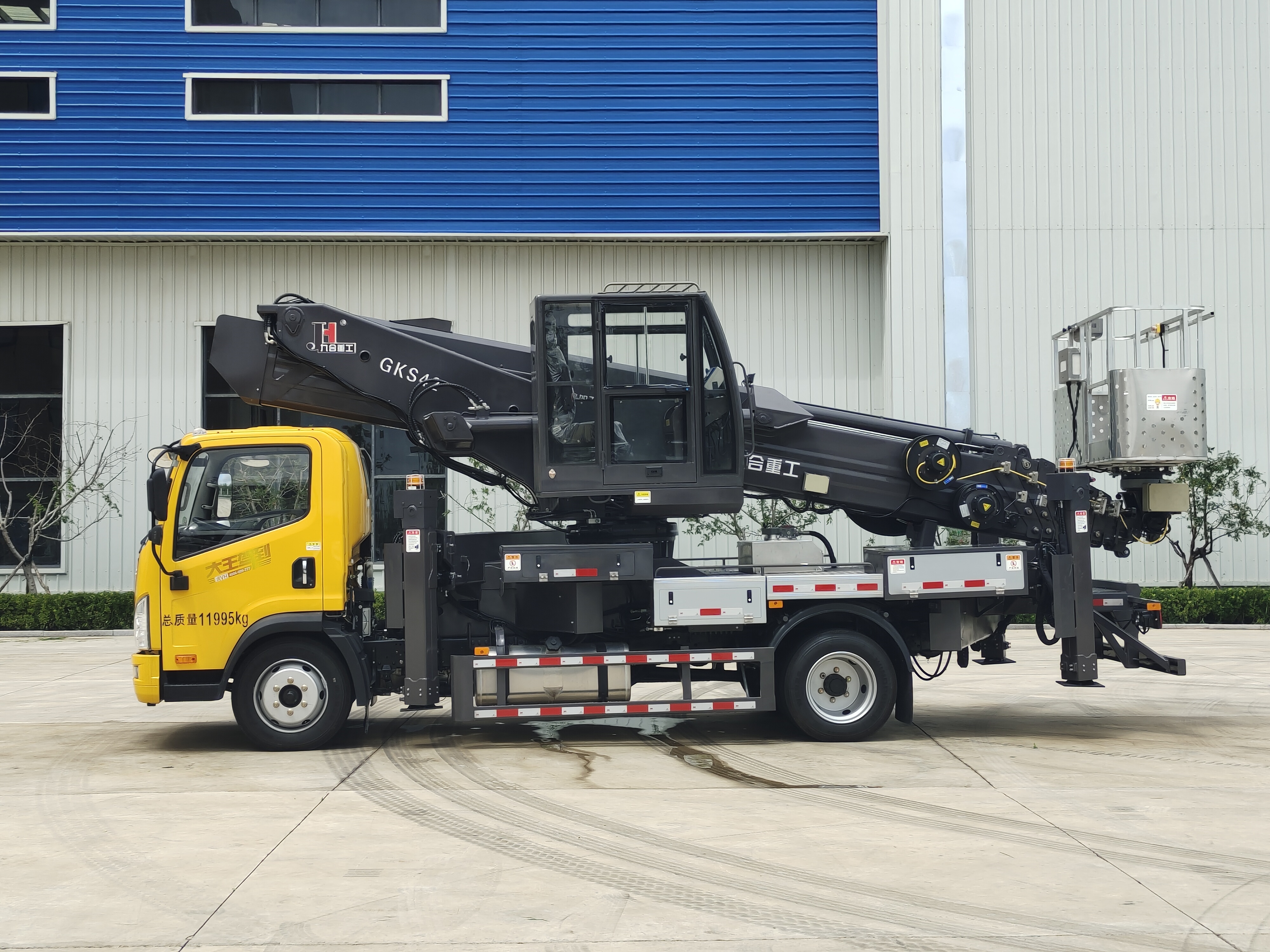 Aerial Platform Truck: Efficient operation improves productivity