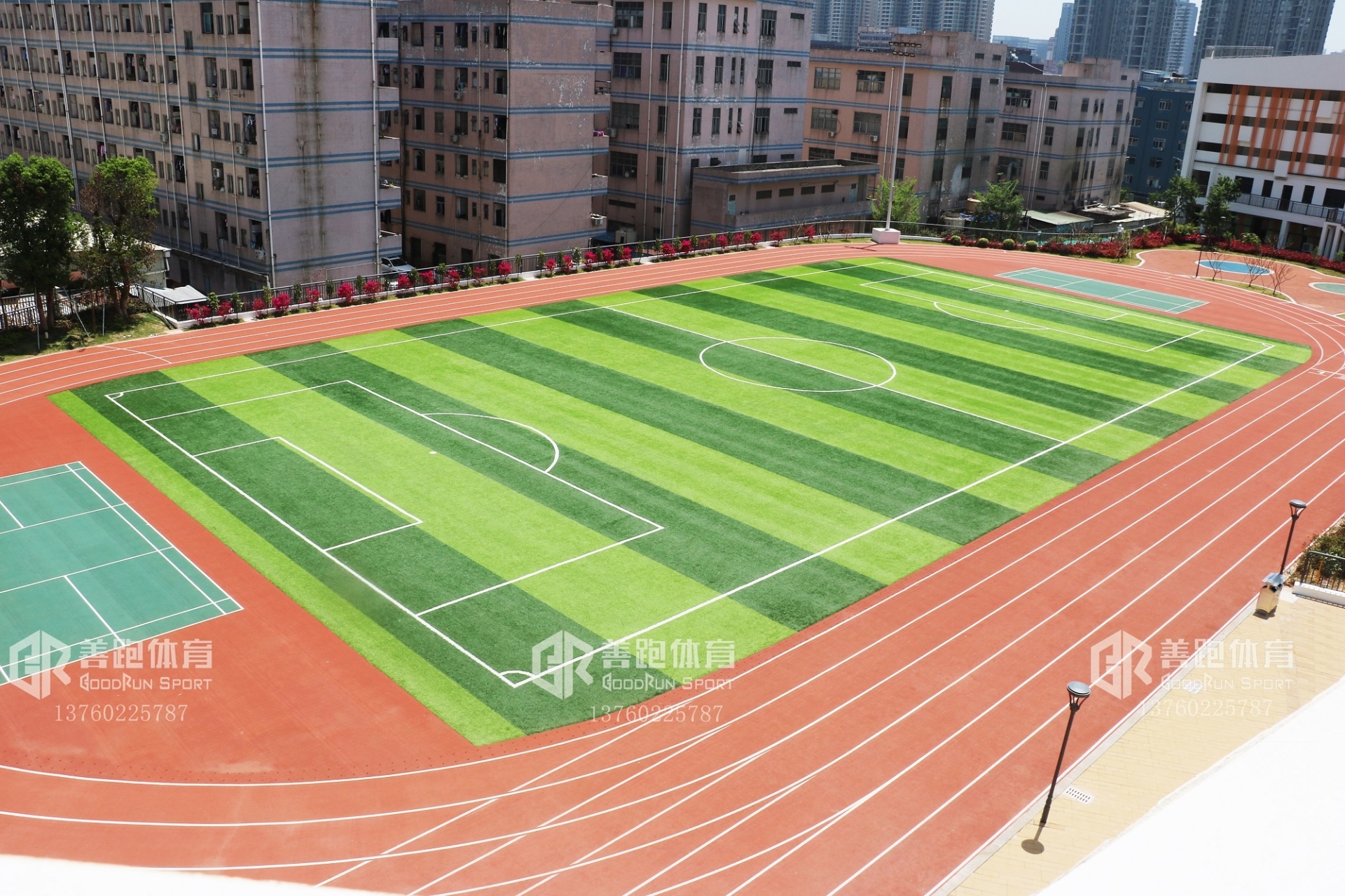學校塑膠跑道