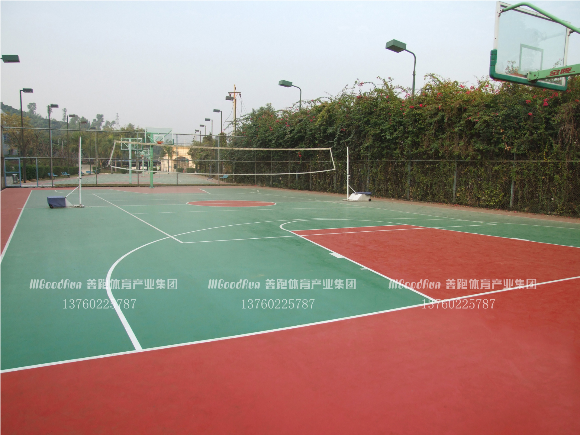 深圳市實(shí)驗(yàn)學(xué)校高中部，硅pu球場