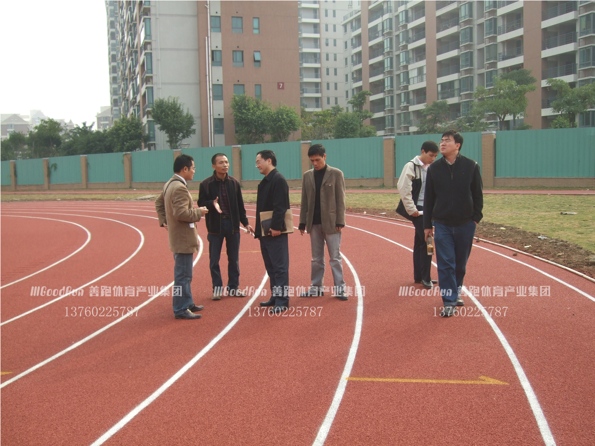 塑膠跑道可以翻新嗎？塑膠跑道翻新施工方案