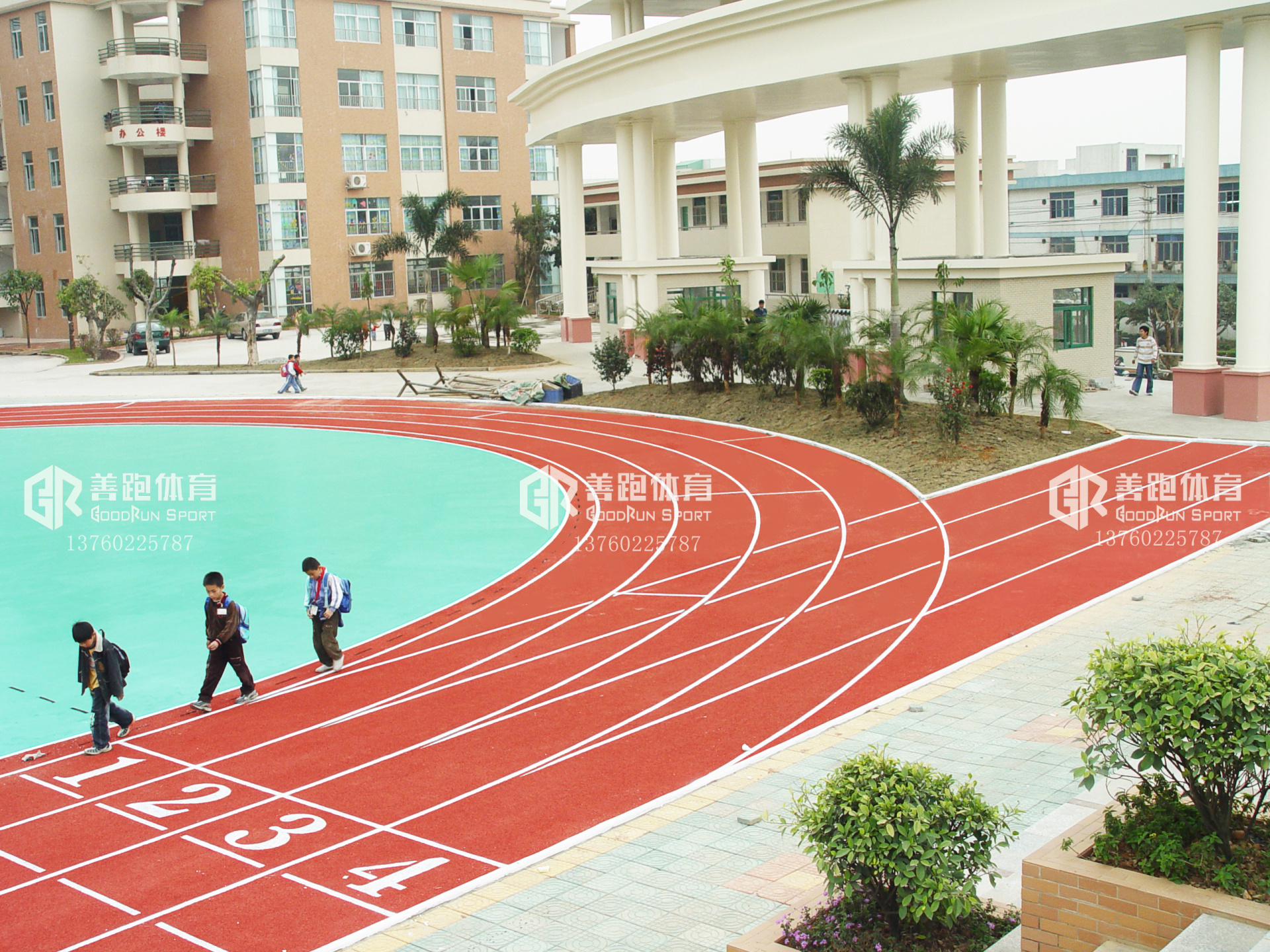 深圳松崗陶源實(shí)驗(yàn)學(xué)校，無溶劑塑膠跑道