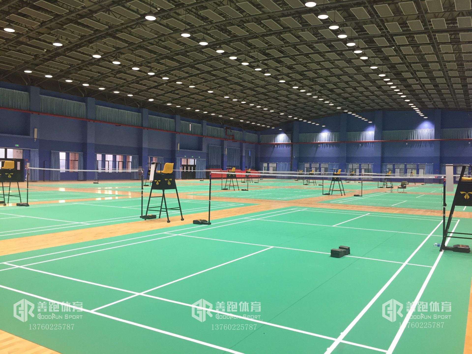 深圳羽毛球pvc運動地板鋪設(shè)，深圳羽毛球pvc運動地板價格