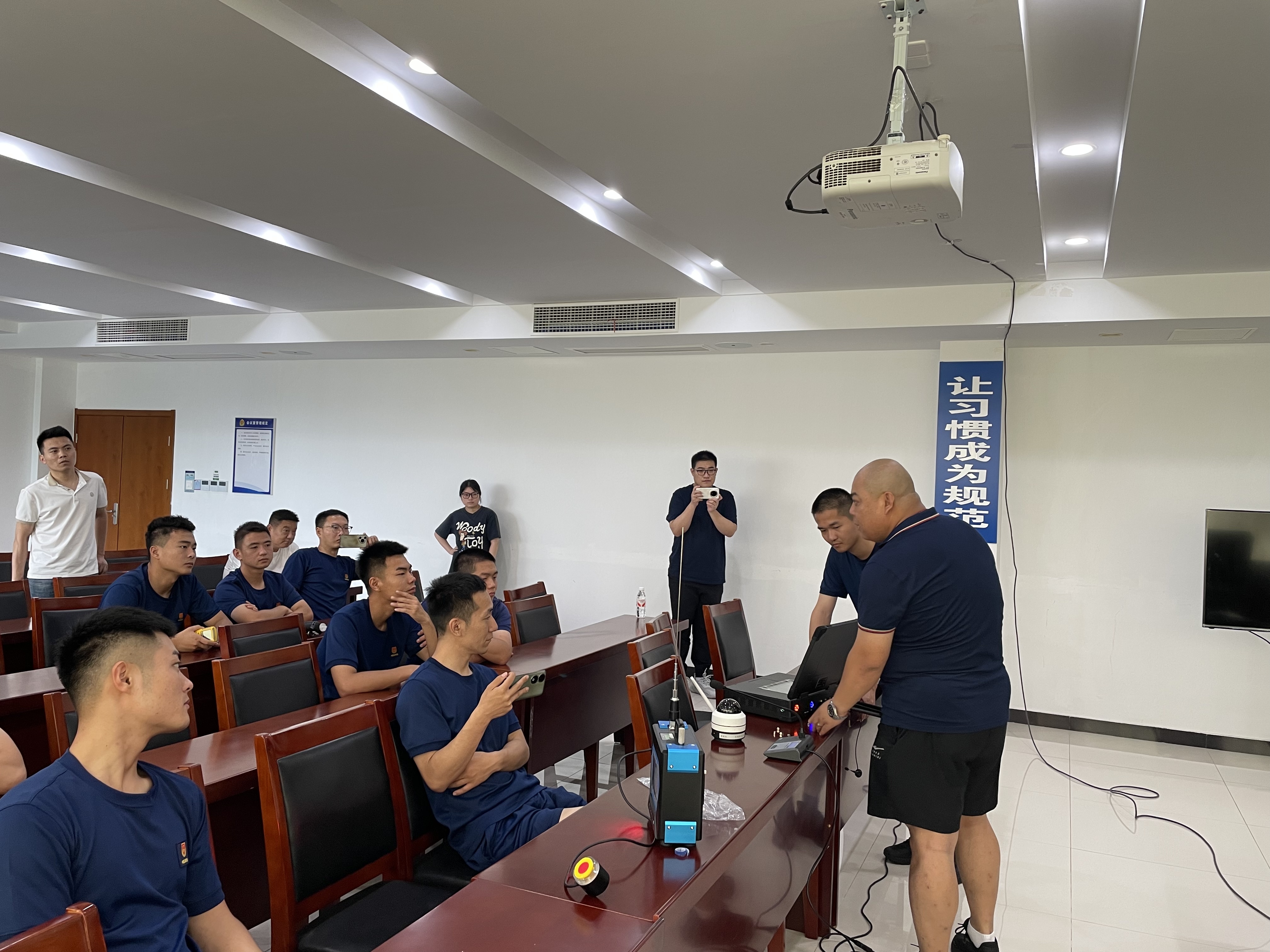 北京盛博蓝自动化技术有限公司助力马鞍山消防救援支队开展侦检类设备专项培训