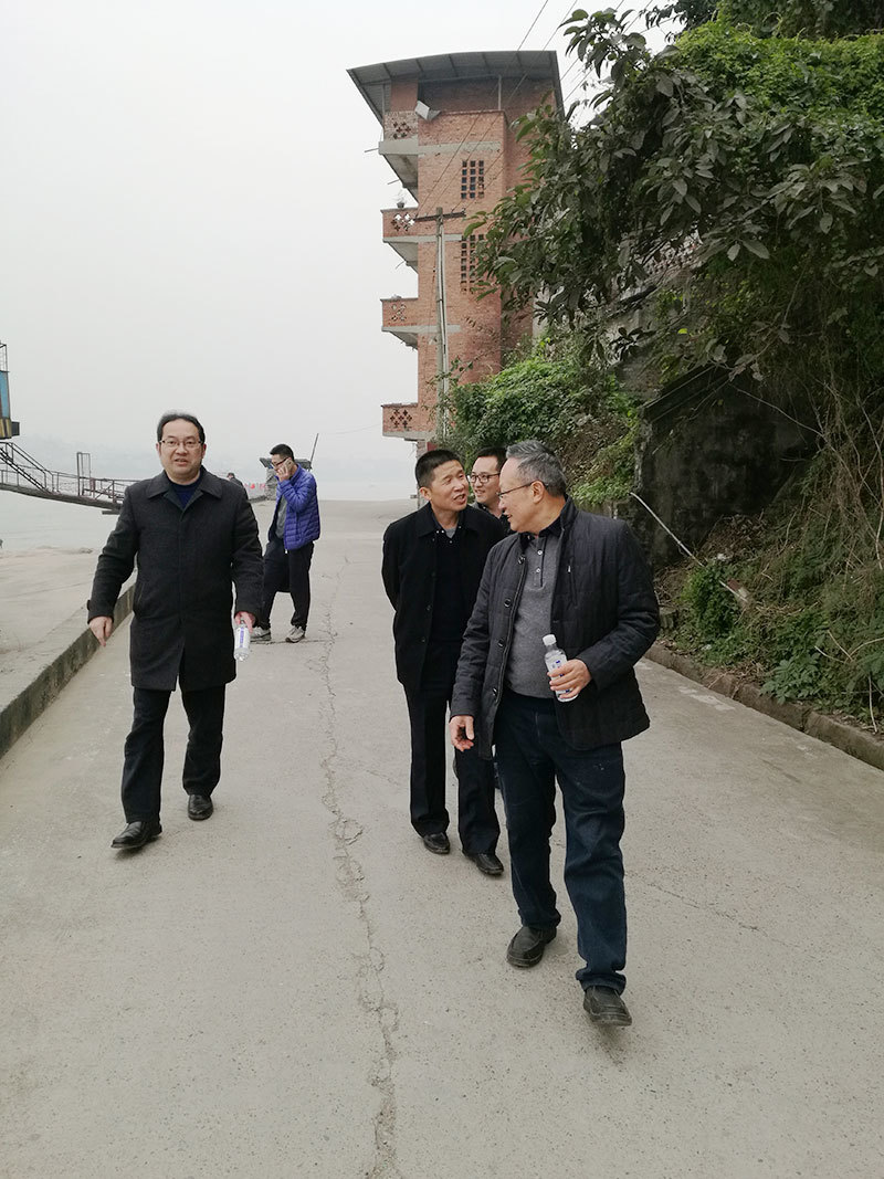 熊偉副區(qū)長(zhǎng)到灘盤港視察 熊偉副區(qū)長(zhǎng)到灘盤港視察