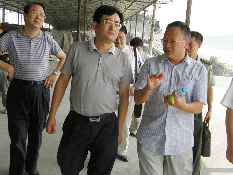 蹇澤西常務(wù)副區(qū)長(zhǎng)視頻港口 蹇澤西常務(wù)副區(qū)長(zhǎng)視頻港口